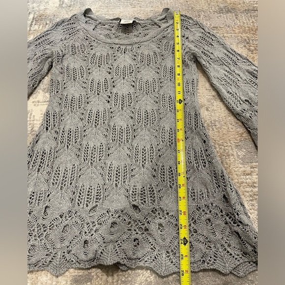 Nouveaux Gray Crochet Cotton Sweater With Bell 3/4 Sleeve Size Small Boho Hippie - Picture 8 of 11